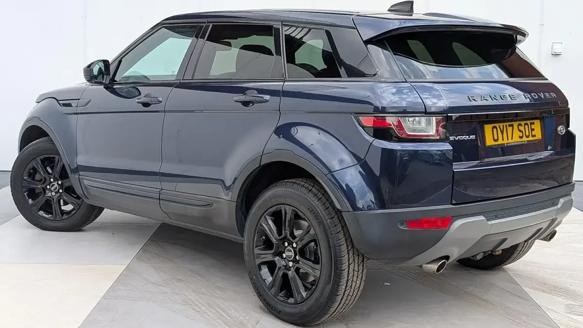 Used Land Rover Range Rover evoque SE 2017 Blue Estate