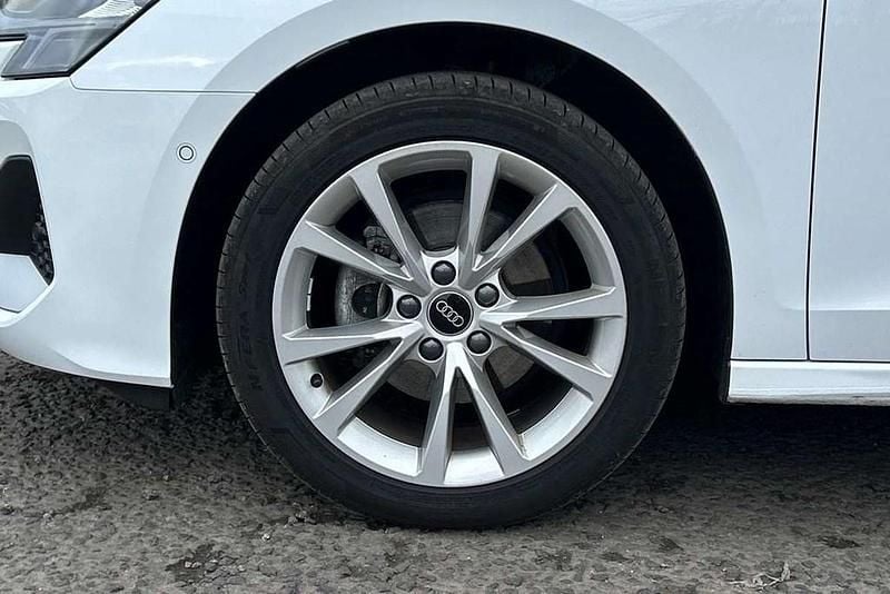 Used Audi A3 Sport 113 HP (83 kW) 2025 White Hatchback