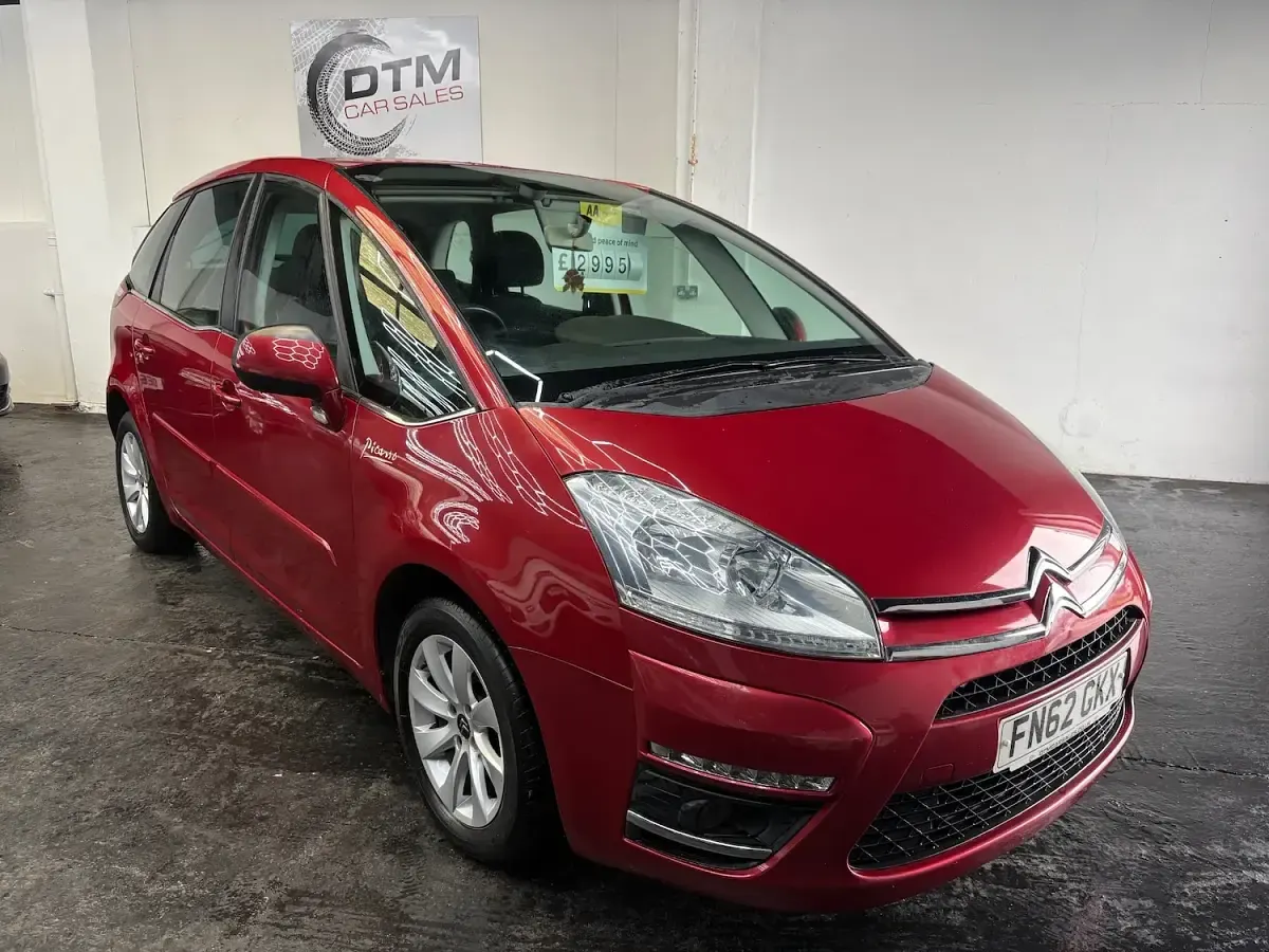 Used Citroën C4 Picasso VTR Sport 110 HP (80 kW) 2012 Red MPV