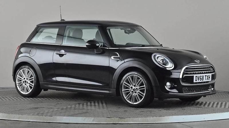 Used Mini Cooper 136 HP (100 kW) 2018 Black Hatchback