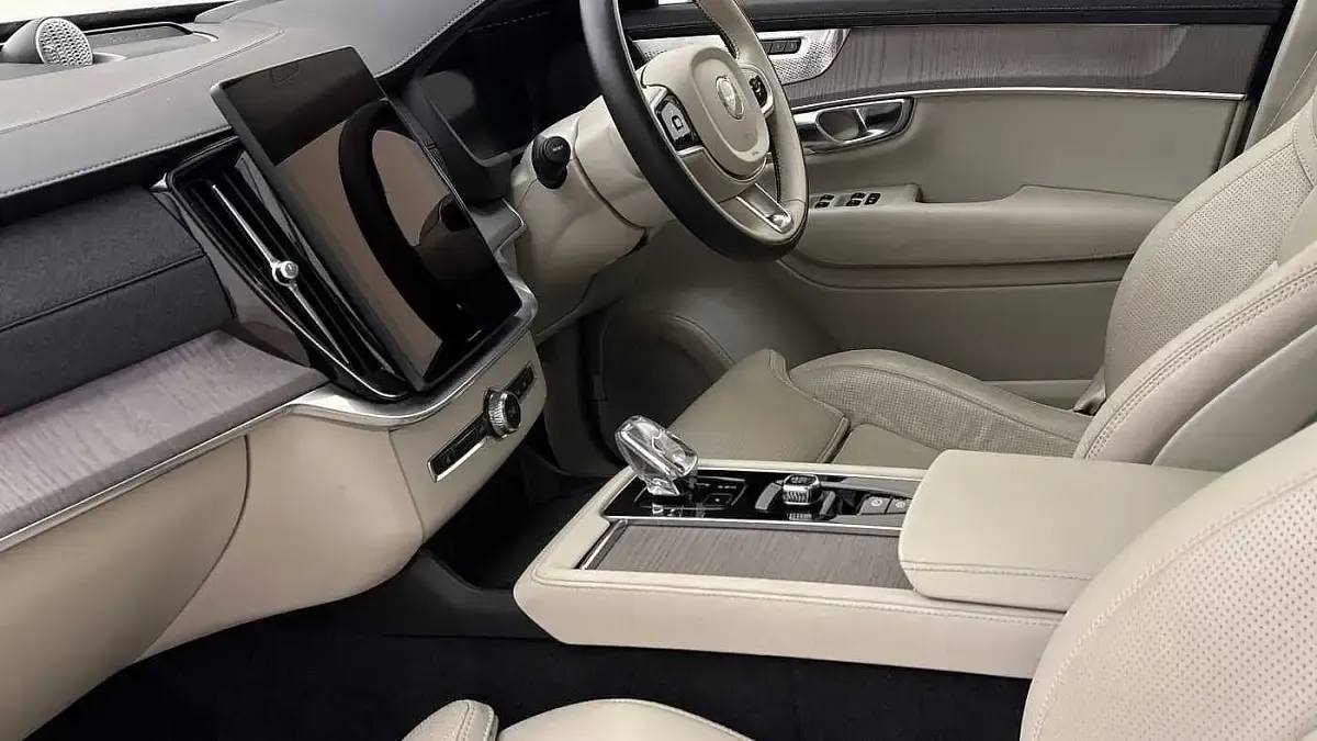 Usado Volvo XC90 Ultra 2025 Negro SUV