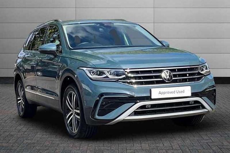 Atlantic blue Used 2022 VW Tiguan Allspace Elegance SUV | £26,890 (Fair price) - Image 1/4