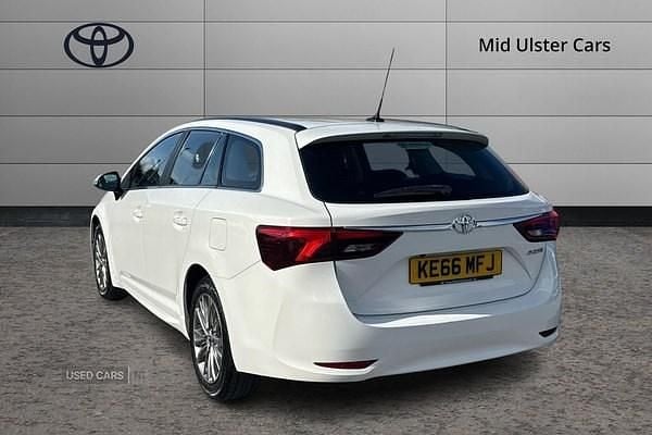 Used Toyota Avensis Business Edition 2017 White Estate