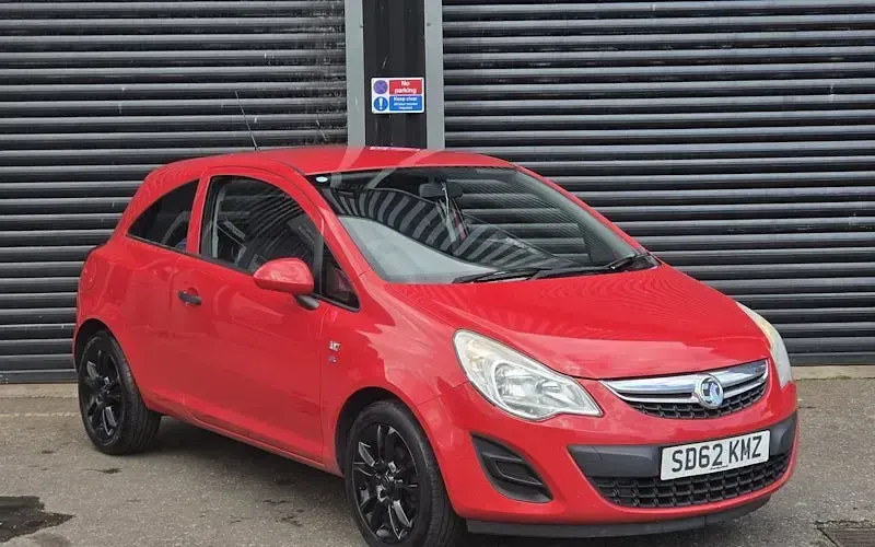 Used Vauxhall Corsa S 65 HP (47 kW) 2014 Hatchback
