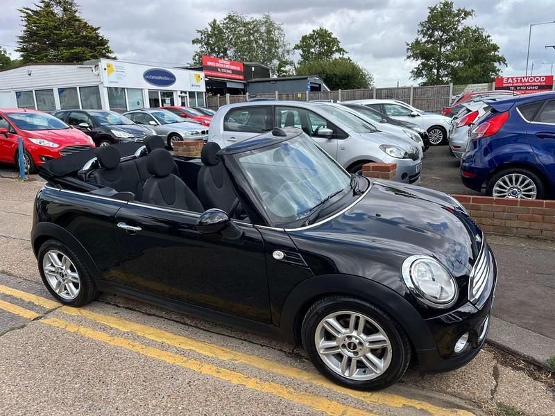 Black Used 2011 Mini ONE Hatchback | £3,195 (Fair price) - Image 1/4