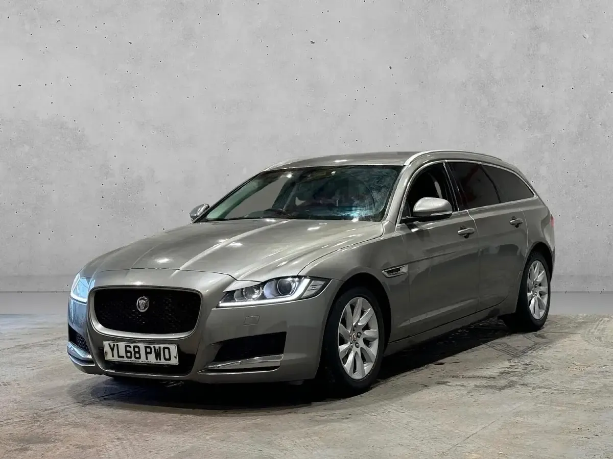 Used Jaguar XF Sportbrake Prestige 180 HP (132 kW) 2018 Silver Estate