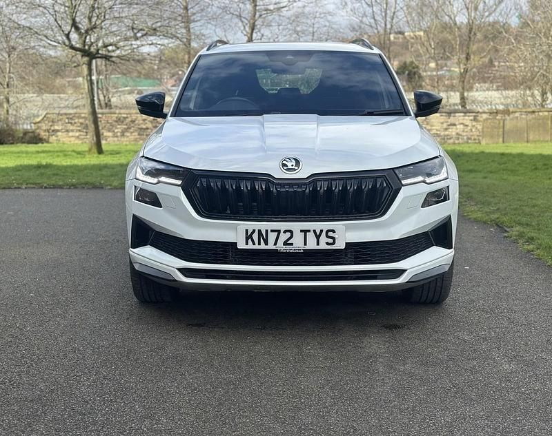 Used Skoda Karoq SportLine 150 HP (110 kW) 2022 White SUV