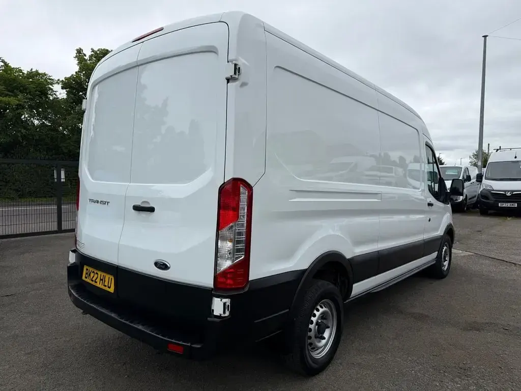 Used Ford Transit 130 HP (95 kW) 2022 White Van