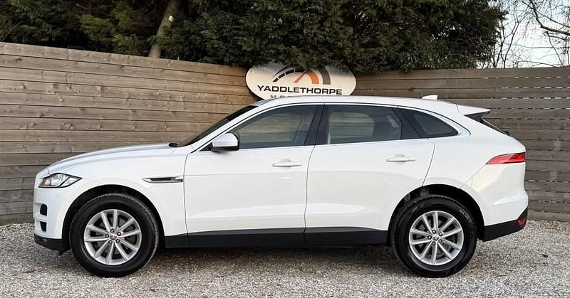 Used Jaguar F-Pace Prestige 180 HP (132 kW) 2016 White SUV