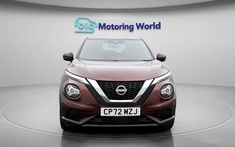 Used Nissan Juke N-Connecta 114 HP (83 kW) 2023 Red SUV
