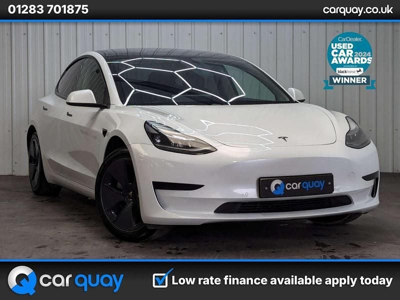White Used 2021 Tesla Model 3 Standard Range Sedan | £16,495 (Fair price) - Image 1/3