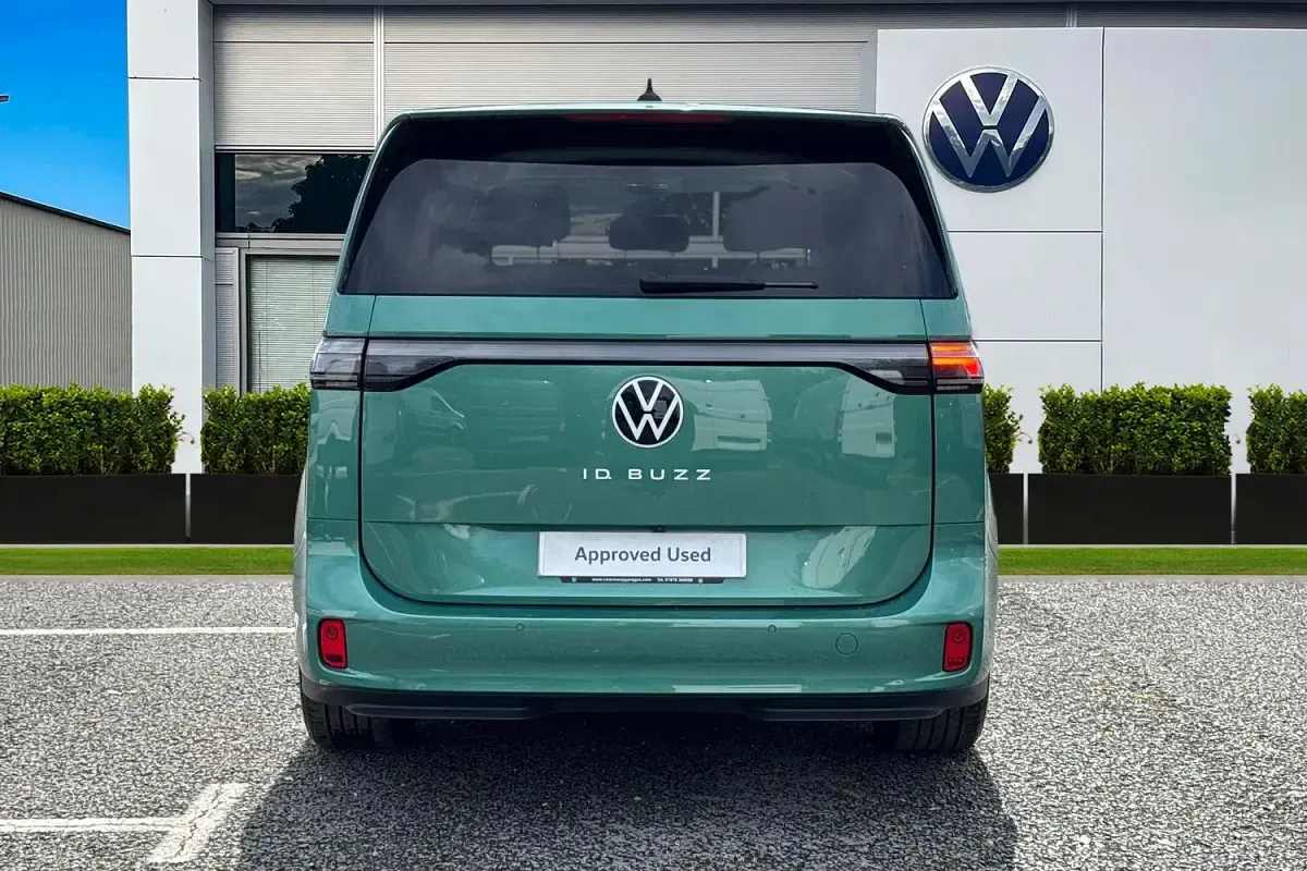 Used VW ID. Buzz Pro 210 kW (286 HP) 2025 Green MPV