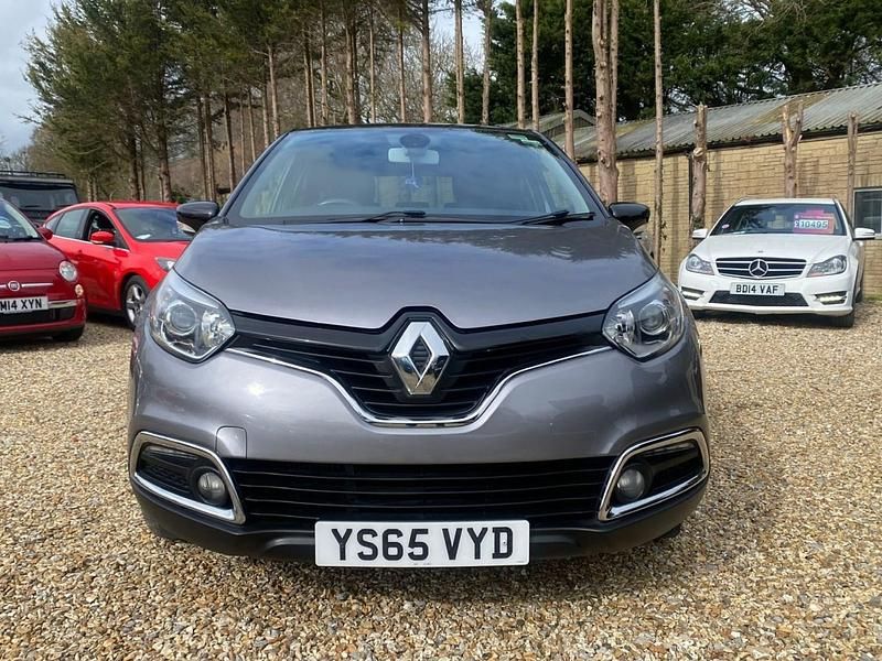 Used Renault Captur Dynamique 90 HP (66 kW) 2015 Grey/black SUV