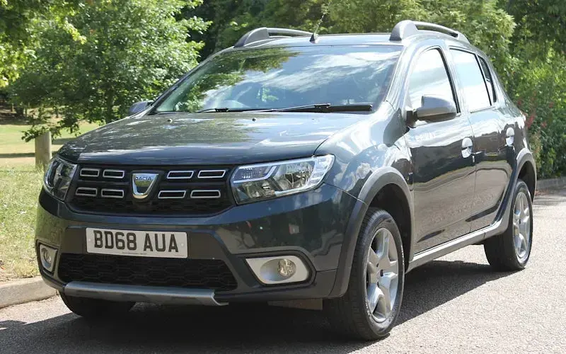 Used Dacia Sandero Essentiel 90 HP (66 kW) 2018 Hatchback