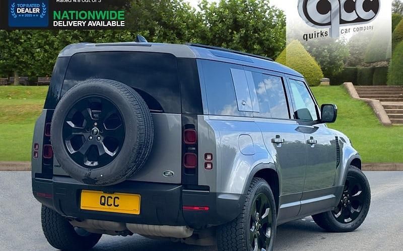 Usado Land Rover Defender SE 249 HP (183 kW) 2023 SUV