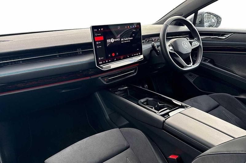 Used VW ID.7 Pro 210 kW (286 HP) 2024 White Hatchback