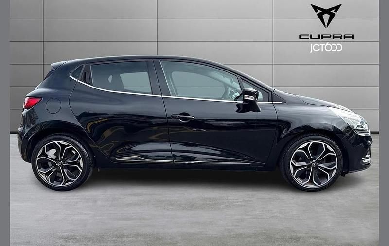 Used Renault Clio IV Iconic 75 HP (55 kW) 2019 Black Hatchback