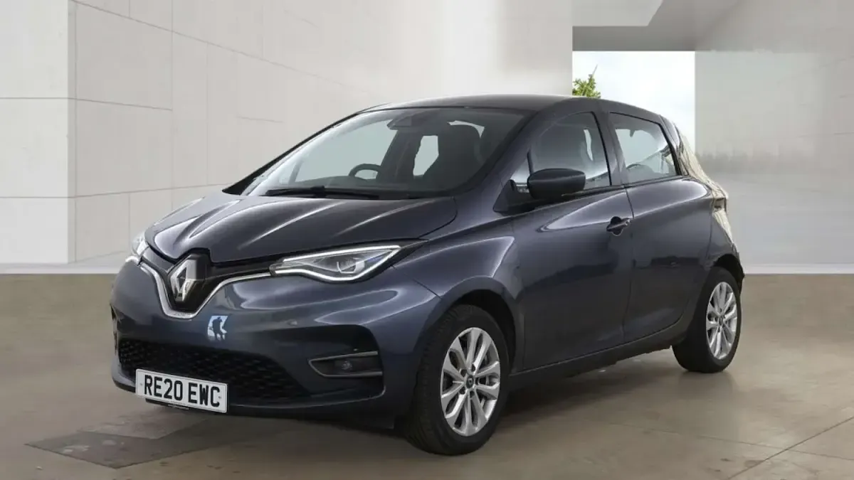 Usado Renault Zoe Iconic 80 kW (109 CV) 2020 Gris Utilitario