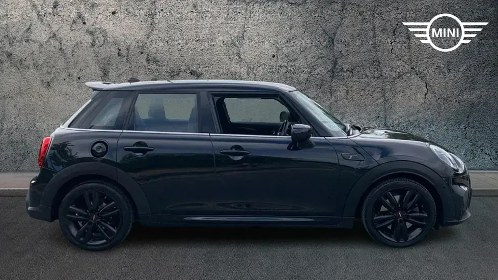 Used Mini Cooper S Hatch 176 HP (129 kW) 2023 Black Hatchback