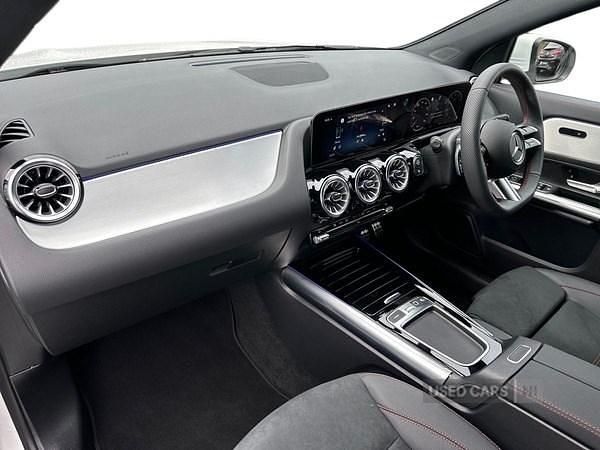 New Mercedes GLA200 Executive 163 HP (119 kW) 2025 White SUV