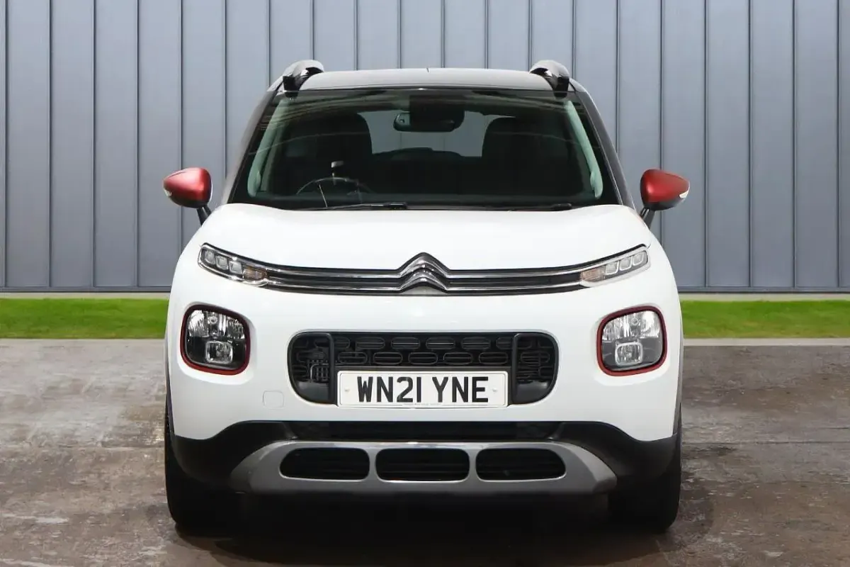 Used Citroën C3 Aircross PureTech 108 HP (79 kW) 2021 White SUV