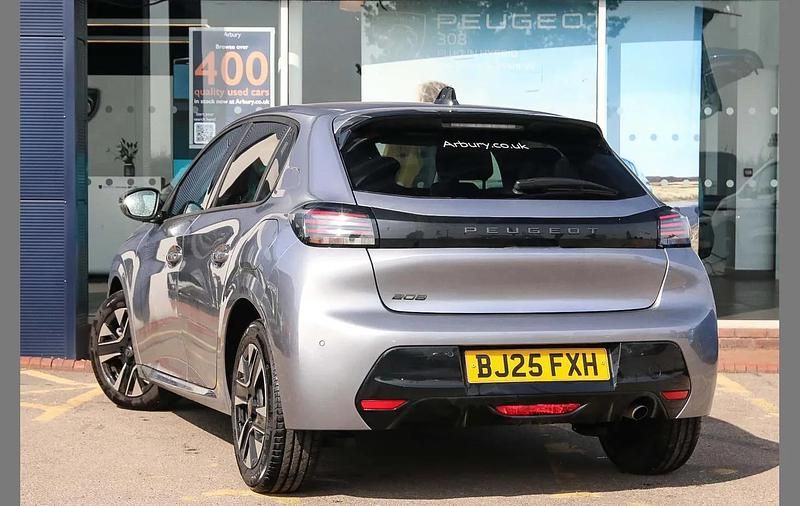 Used Peugeot 208 Allure 101 HP (74 kW) 2025 Grey Hatchback
