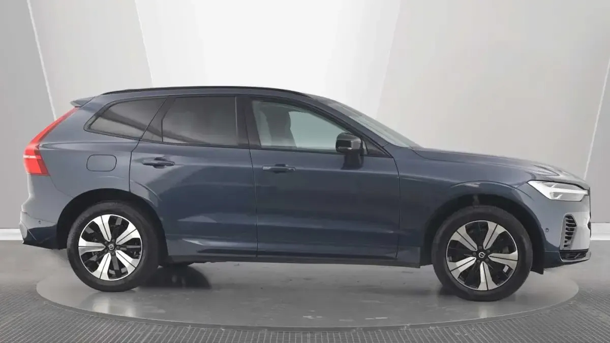 Used Volvo XC60 Plus 249 HP (183 kW) 2023 SUV