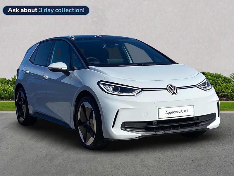 White New 2025 VW ID.3 Pro Hatchback | £27,674 (Fair price) - Image 1/4