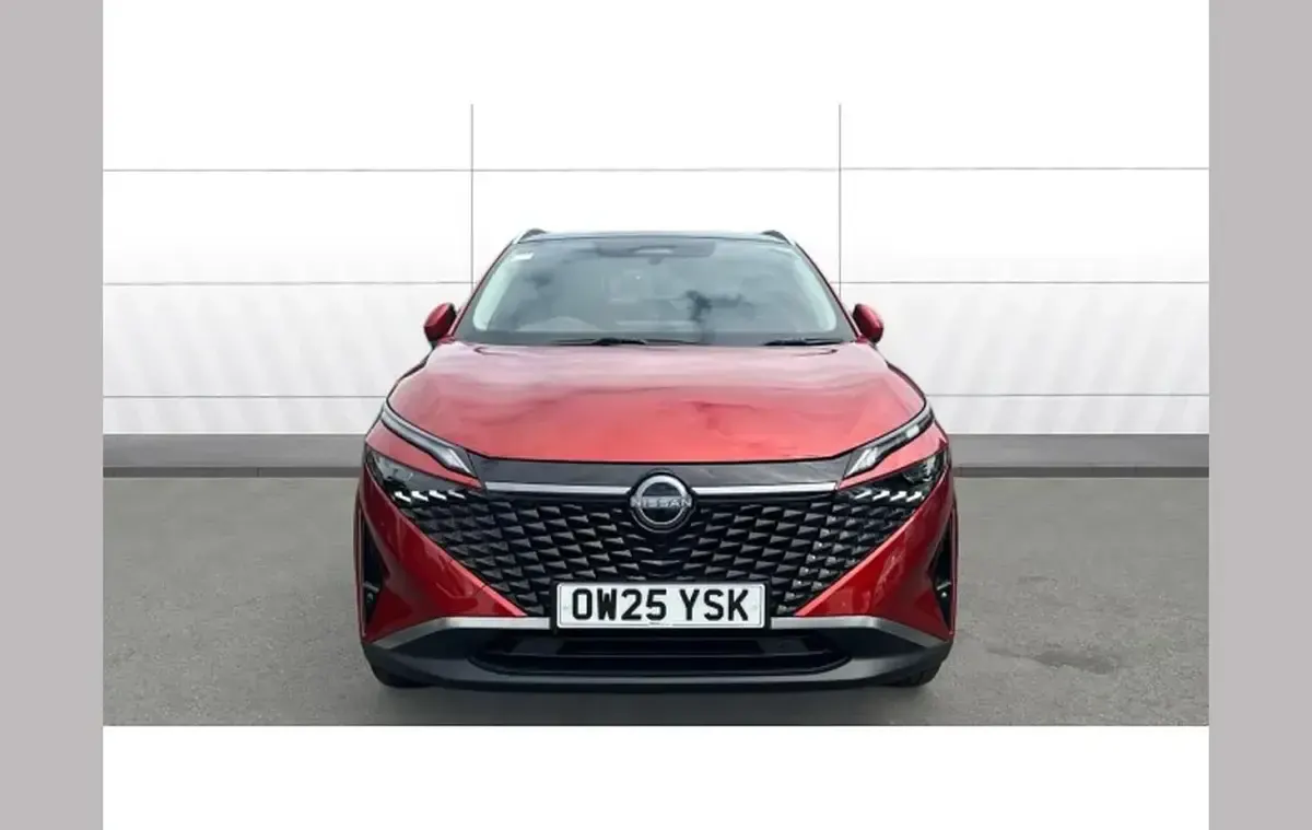 Used Nissan Qashqai N-Connecta 140 HP (102 kW) 2025 Red SUV