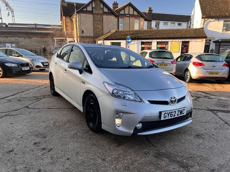 Silver Used 2012 Toyota Prius Hatchback | £6,295 (Fair price) - Image 1/4