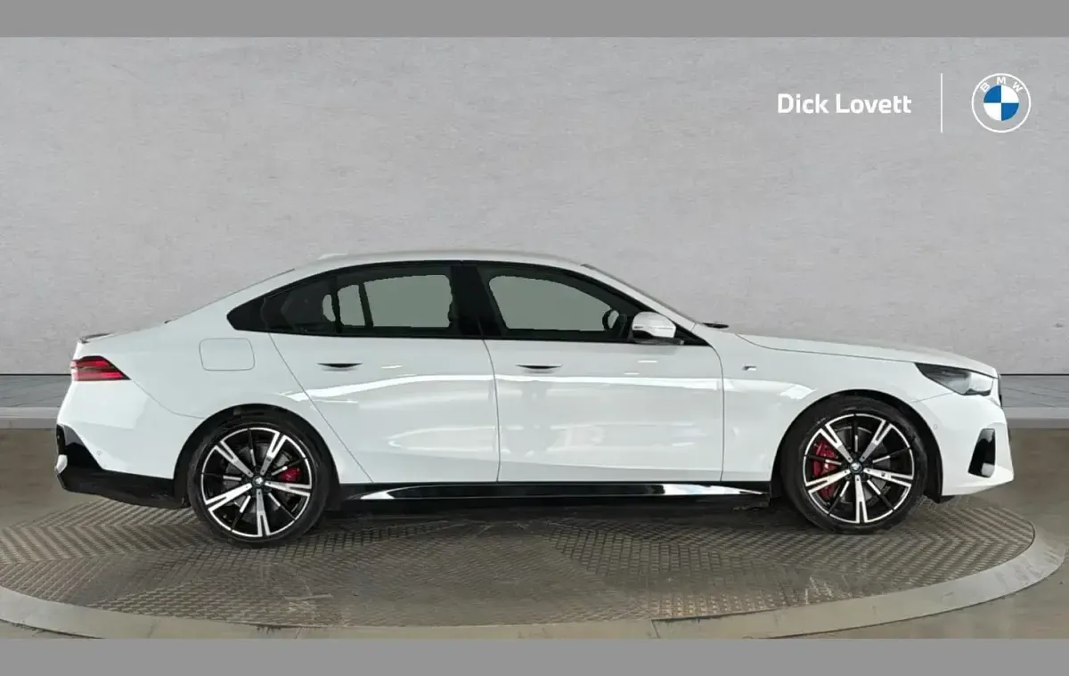Used BMW i5 M Sport 250 kW (340 HP) 2024 White Sedan
