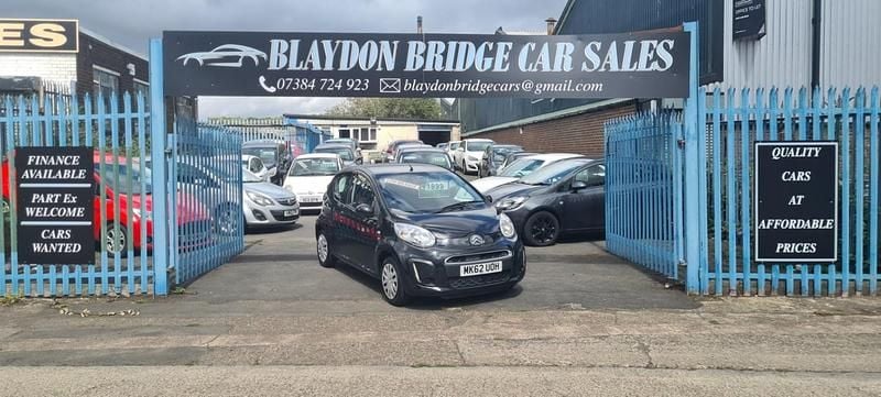 Black Used 2012 Citroën C1 VTR Sport Hatchback | £1,999 (Good price) - Image 1/4