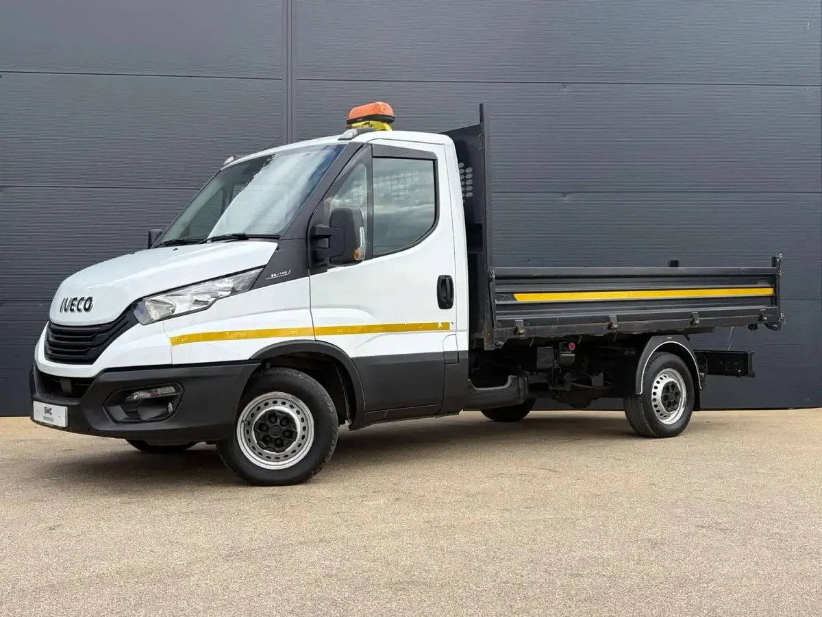 Begagnad Iveco Daily 2023 Vit Cab