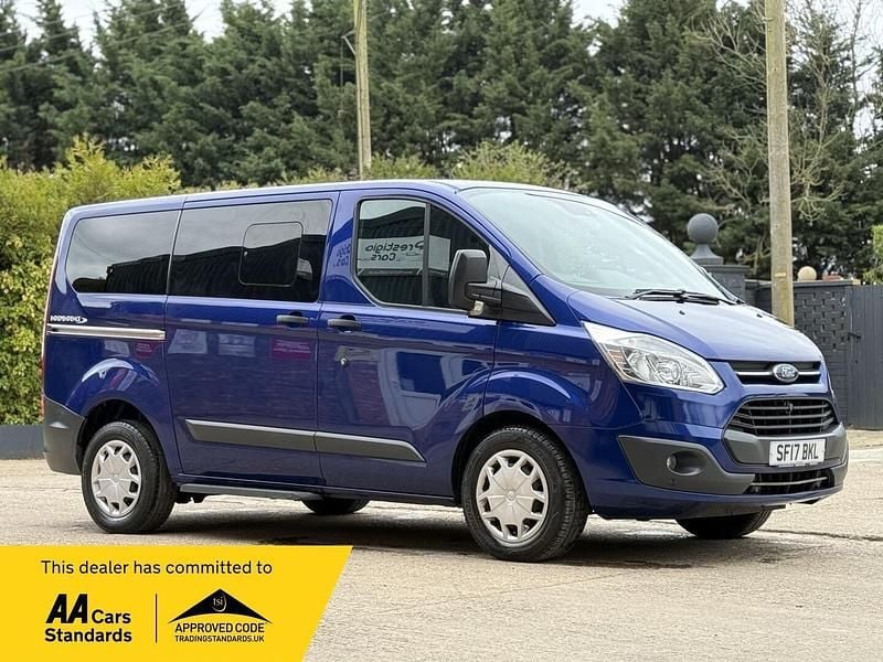 Used Ford Tourneo Custom Zetec 2017 Blue Van