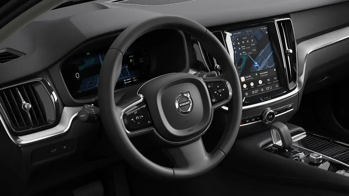 New Volvo V60 Ultra 455 HP (334 kW) 2025 Forest lake Estate