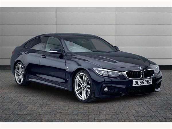 Black sapphire Used 2018 BMW 420 M Sport Coupe | £13,245 (Fair price) - Image 1/4
