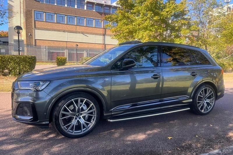 Grey Used 2022 Audi Q7 Advanced SUV | £43,990 (Fair price) - Image 1/1
