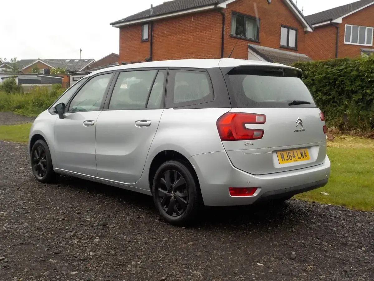 Used Citroën Grand C4 Picasso VTR Sport 115 HP (84 kW) 2014 Silver MPV