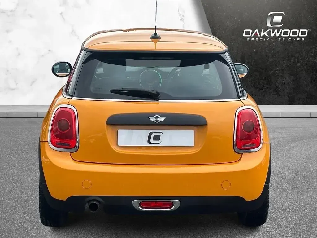 Used Mini ONE Hatch 102 HP (75 kW) 2015 Orange Hatchback