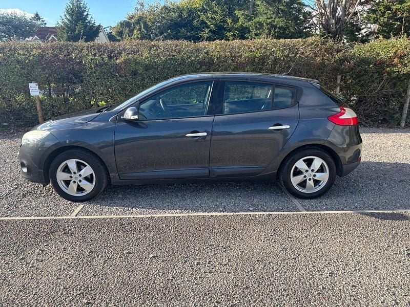 Używany Renault Mégane III Dynamique 110 KM (80 kW) 2011 Szary Hatchback