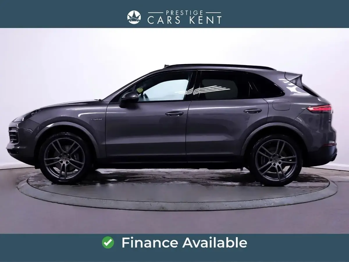 Usado Porsche Cayenne 462 HP (339 kW) 2020 Cinzento SUV