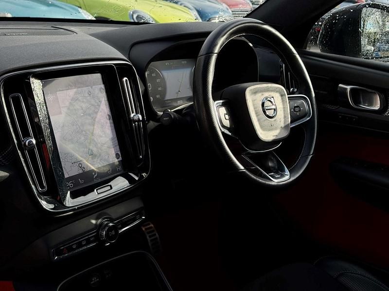 Used Volvo XC40 2018 Grey SUV