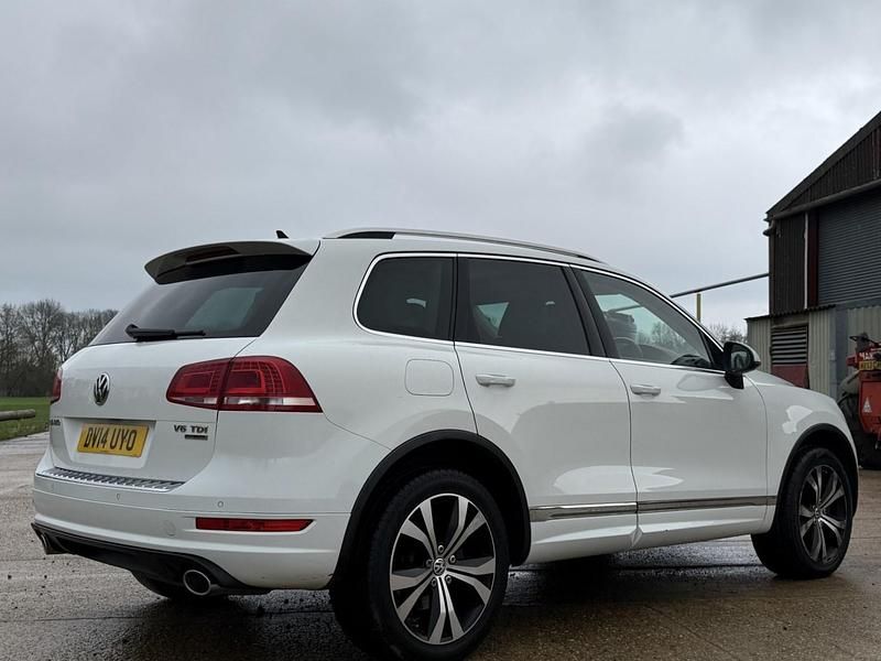 Used VW Touareg R-line 2014 White SUV