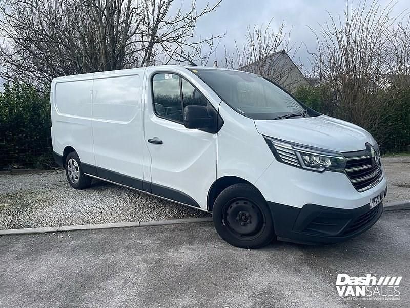Used Renault Trafic Business 2023 Glacier white