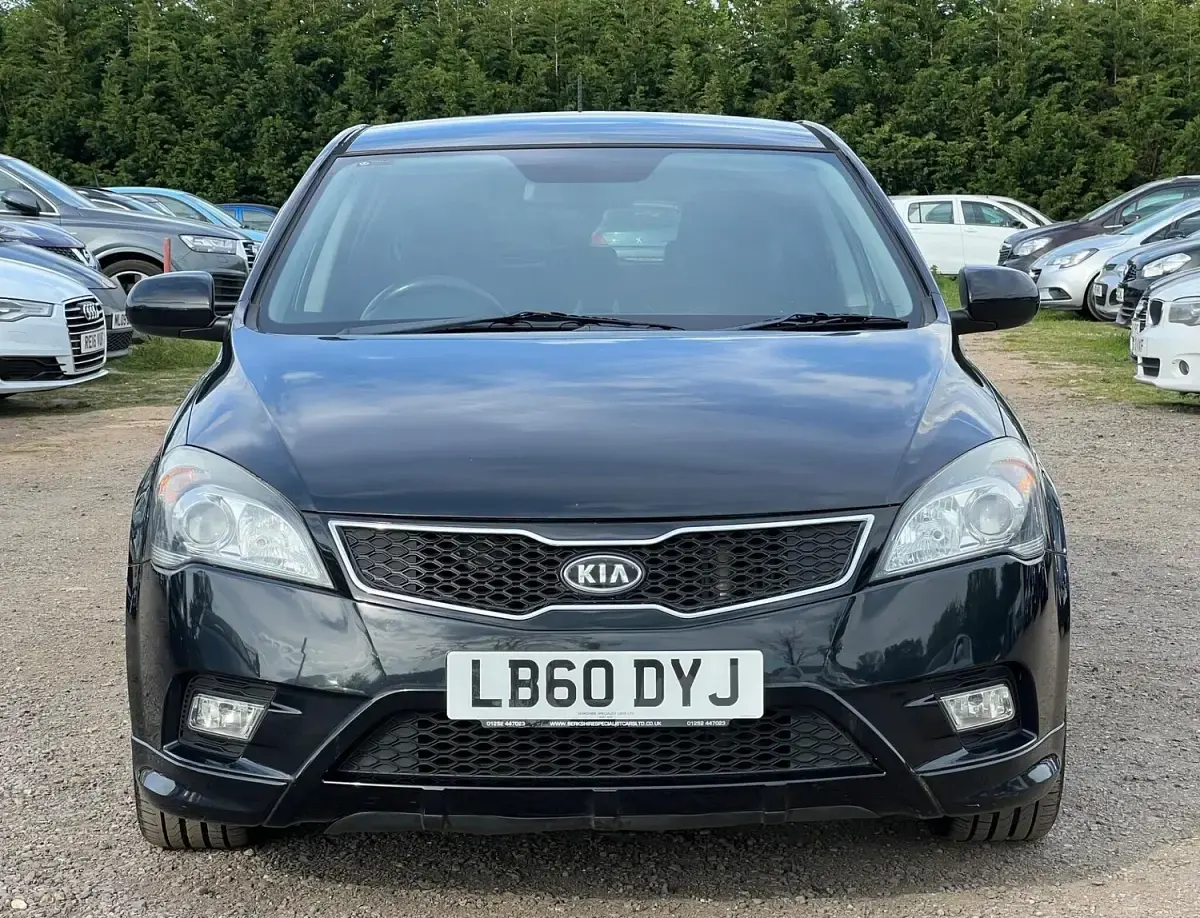 Used Kia Ceed 2010 Black Hatchback