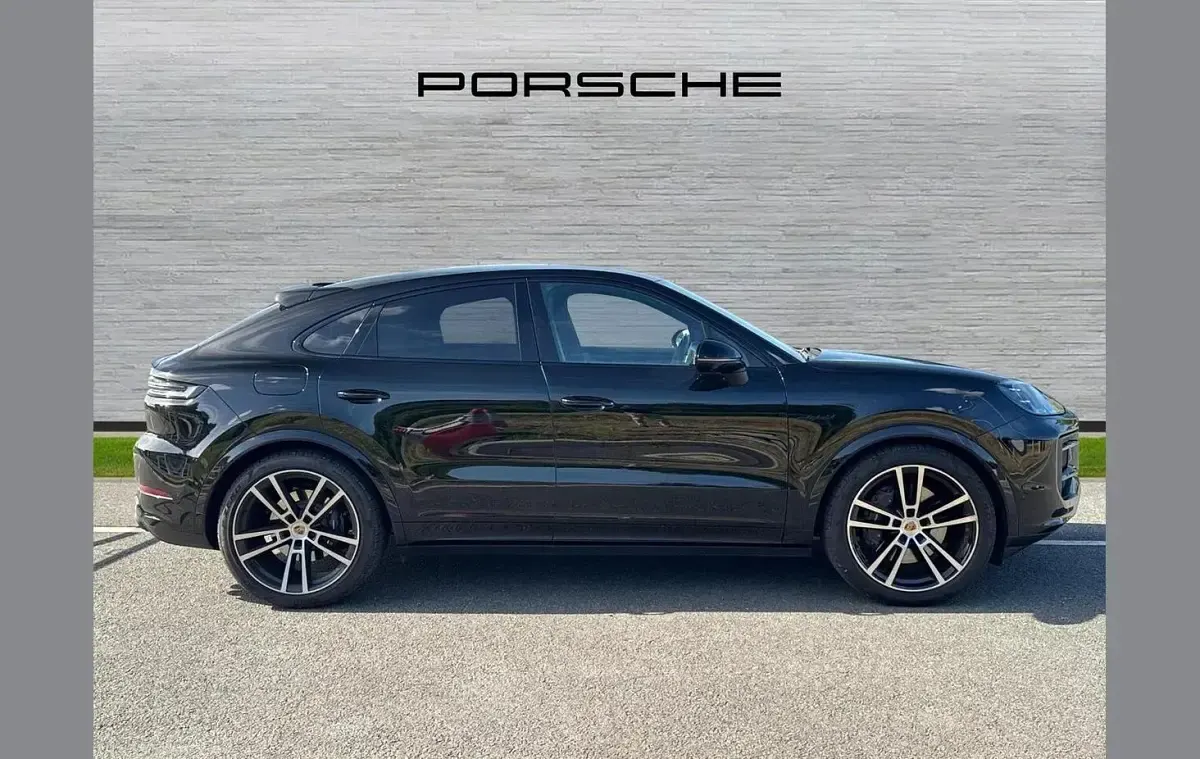 Used Porsche Cayenne E-Hybrid Black Edition 464 HP (341 kW) 2026 Black SUV