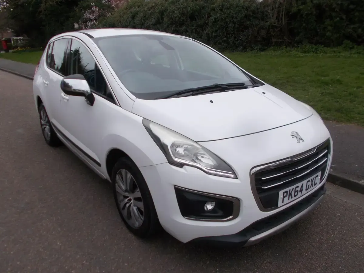 Used Peugeot 3008 Active 115 HP (84 kW) 2014 White Estate