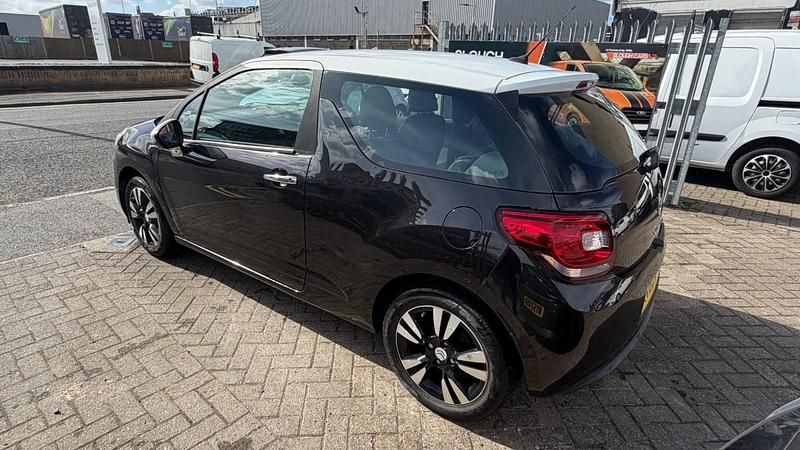 Used Citroën DS3 95 HP (69 kW) 2010 Black Hatchback