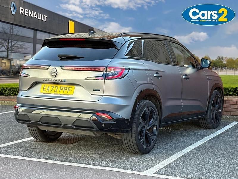 Used Renault Austral Iconic Esprit Alpine 200 HP (147 kW) 2023 Grey/black  SUV