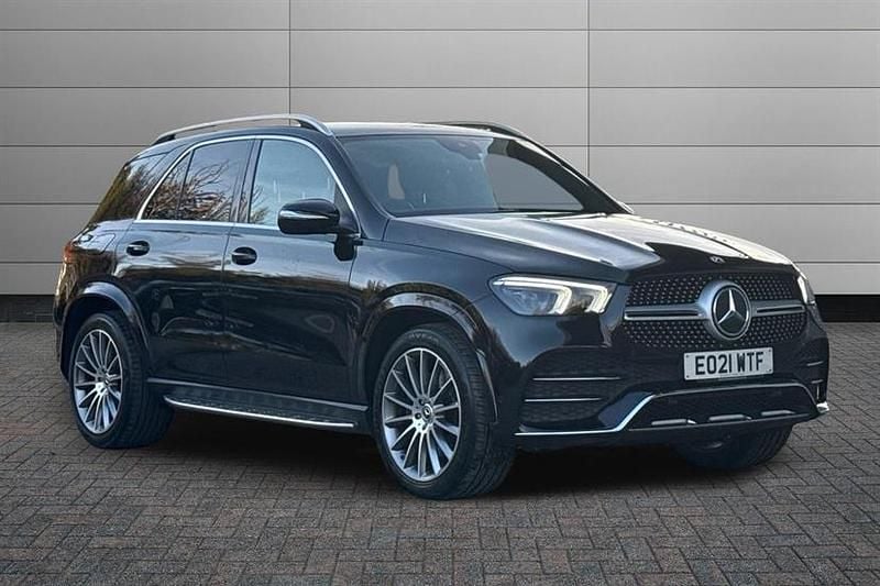 Obsidian black Used 2021 Mercedes E300 AMG line Estate | £37,650 (Fair price) - Image 1/4